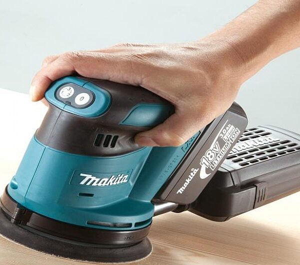 גוף מלטשת אקצנטרית נטענת "5 מקיטה DBO180Z