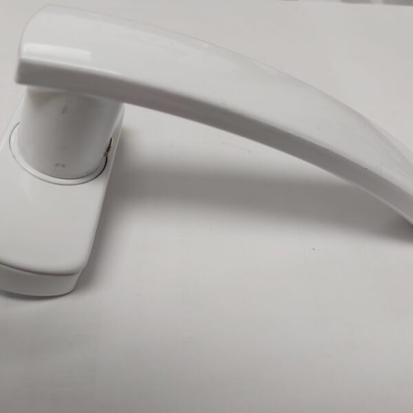 ידית חצי קפיצית